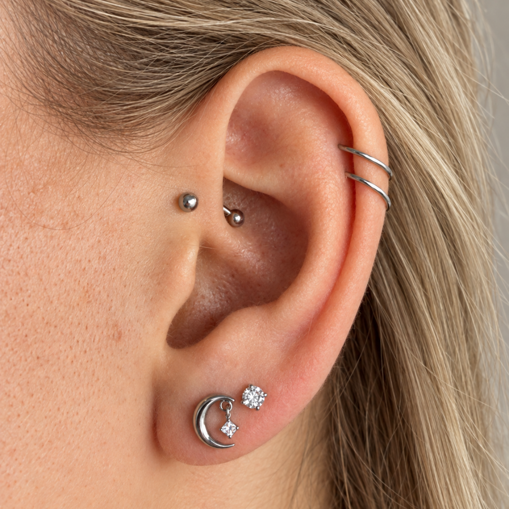 Labret en titane Lune décorative avec zircons cubiques suspendus à l'oreille